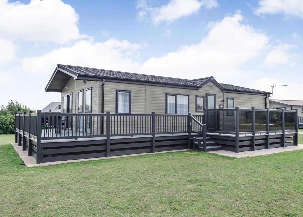 Home Farm Park Lakeside Retreat Burgh le Marsh Room photo