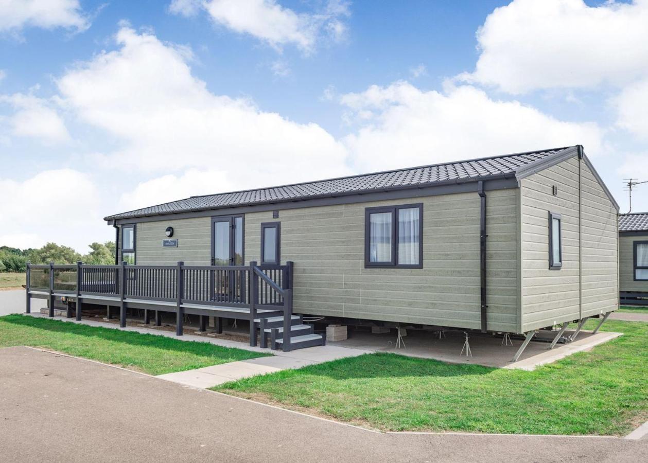Home Farm Park Lakeside Retreat Burgh le Marsh Room photo